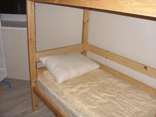 Хостелы Your Хостел Минск Кровать в общем номере для мужчин и женщин с 10 кроватями-1